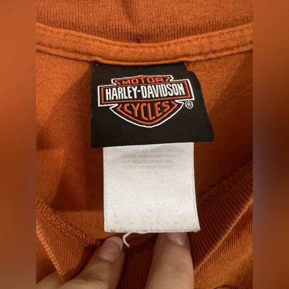 Legendary Harley Davidson Short Sleeve Graphic Tee Size Medium - Picture 3 of 3